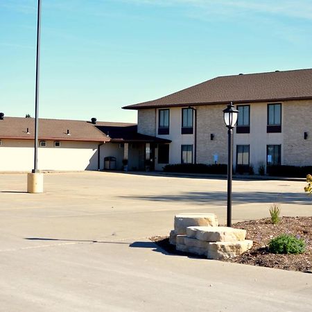 Dutch Country Inn Kalona Екстериор снимка
